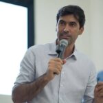 Veículo com prefeito de Campo Verde capota em estrada rural; ninguém fica ferido