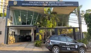 Polícia Civil cumpre mandados contra casal por fraude em contratos de consórcio em Cuiabá